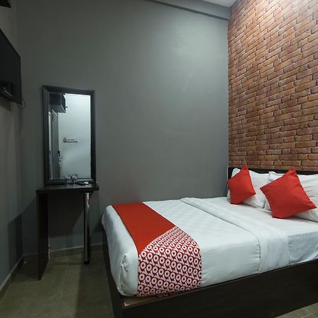 Oyo 876 Hotel Sanctuary Petaling Jaya Exterior foto